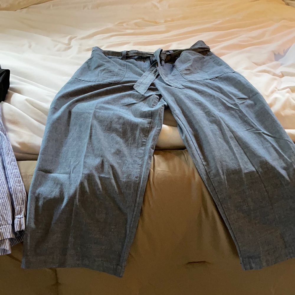 Talbots cropped Pants